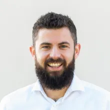 image of Anton Schilling smiling